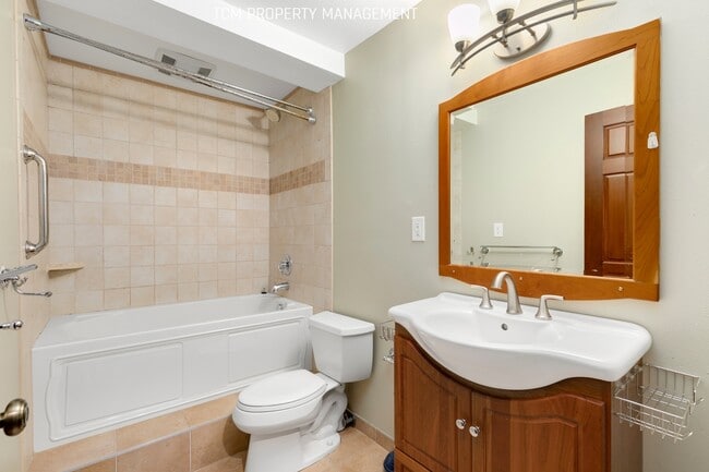 Building Photo - 15313 SE 43rd Pl