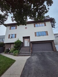 Building Photo - 730 5th St