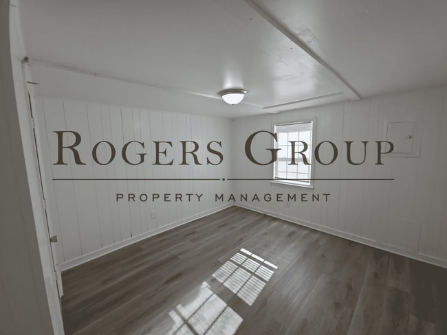 Building Photo - 215 Mineral Springs Rd