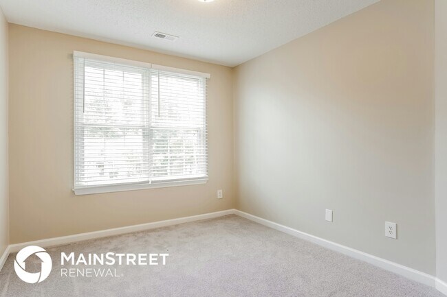 Building Photo - 212 Sarazen Dr