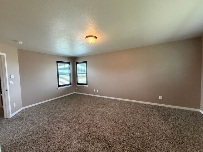 Building Photo - 3611 S Perth Cir