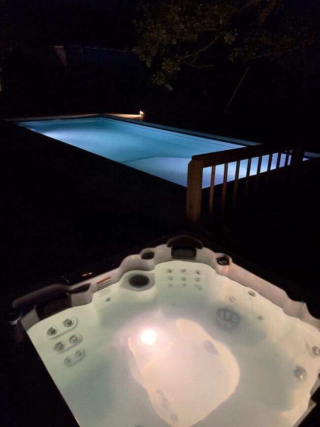 Building Photo - Extravagant 5 Star Vacation Home - Your Private Retreat in Hill Country, Wimberley Texas