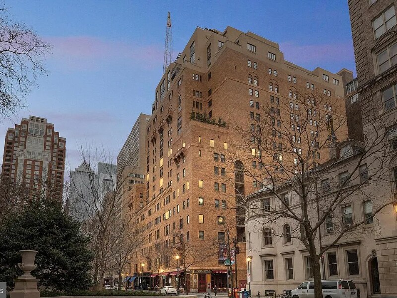Building Photo - 225 S 18th St