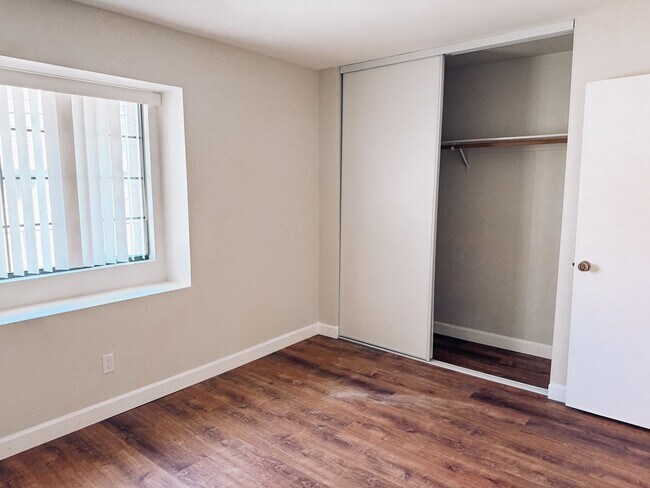 Building Photo - 6152 Orange Ave