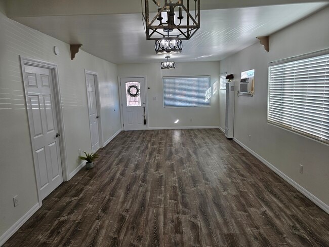 Living Room - 615 Forest Ave