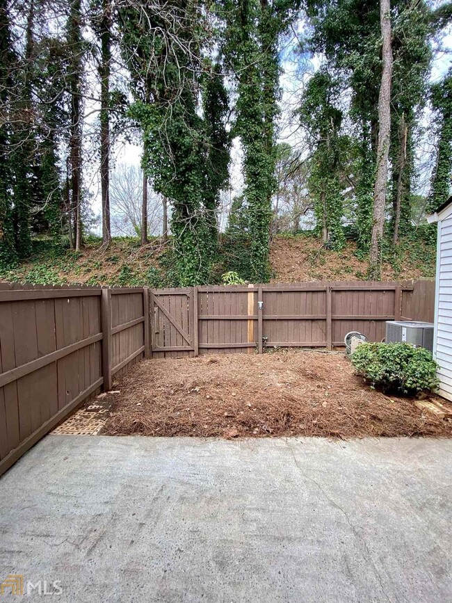 Building Photo - 6227 Summit Trail