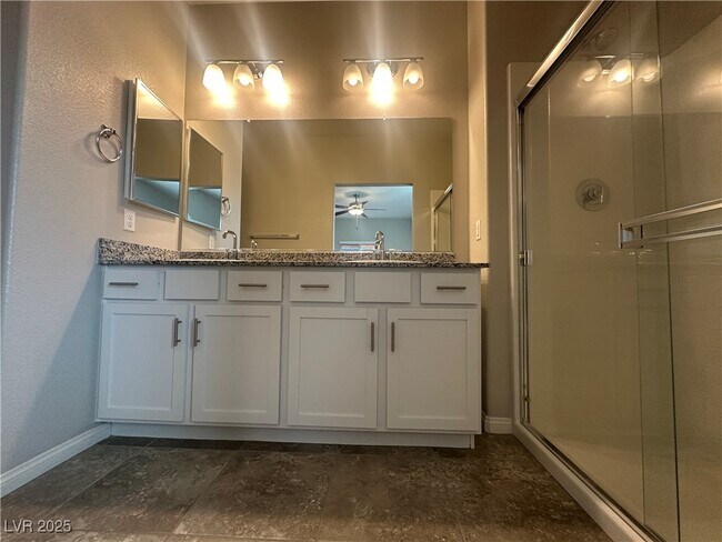 Building Photo - 4513 Meline Ave