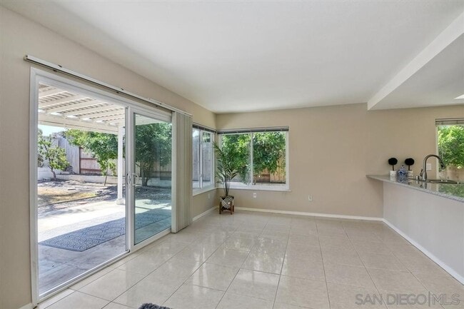 Building Photo - Move-In Ready 3 Bedroom Home with Bonus Ro...