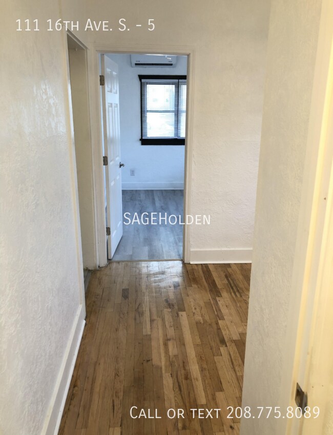 Building Photo - 111 16th Ave S