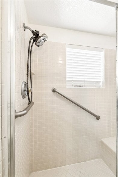 Building Photo - 5824 Spinnaker Bay Dr