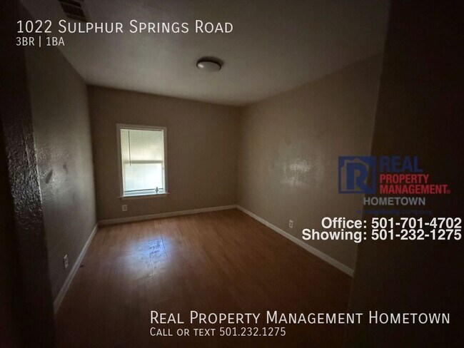Building Photo - 1022 Sulphur Springs Rd