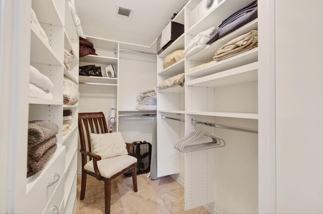 Building Photo - 3700 S Ocean Blvd