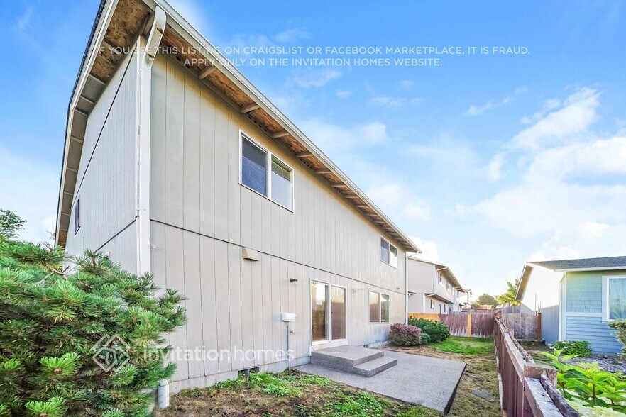 Building Photo - 9006 174 St Ct E