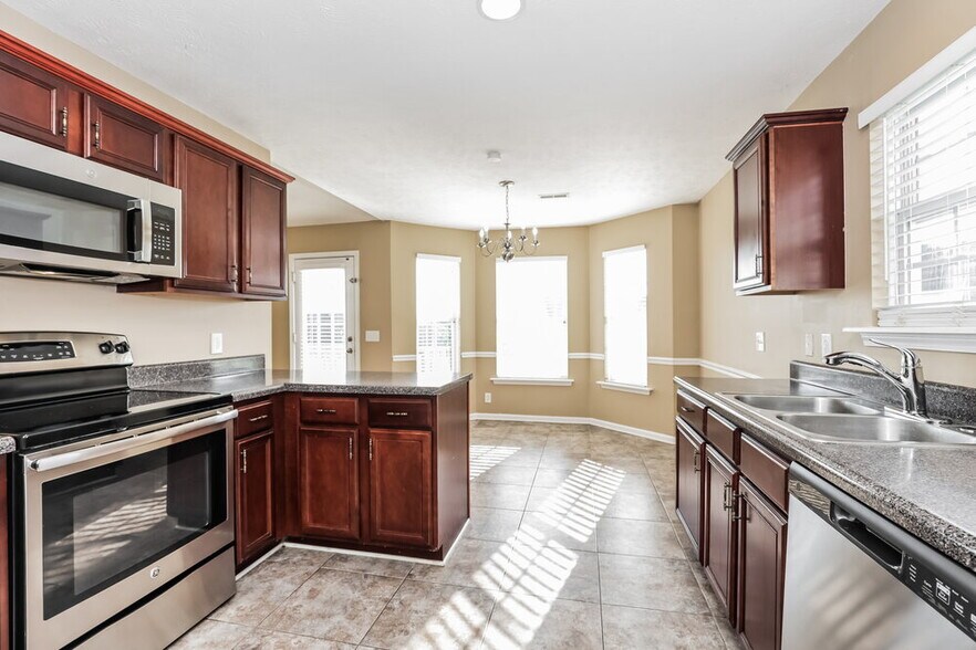 Building Photo - 1137 Phelissa Dr