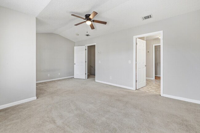 Building Photo - 777 King George Blvd