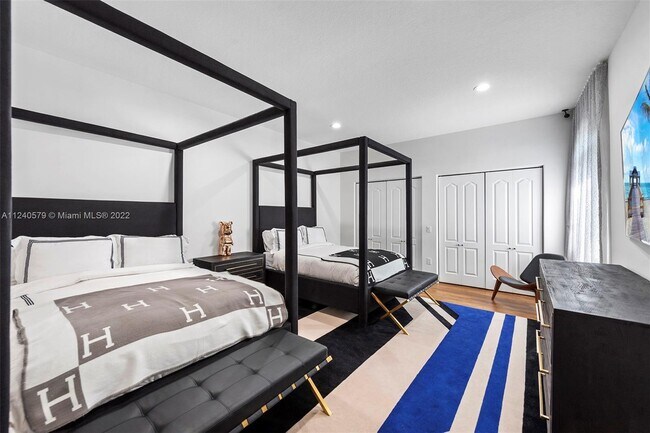 Building Photo - 5801 Melaleuca Rd