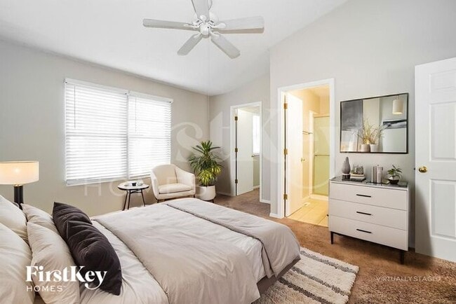 Building Photo - 5269 Paul Revere Rd