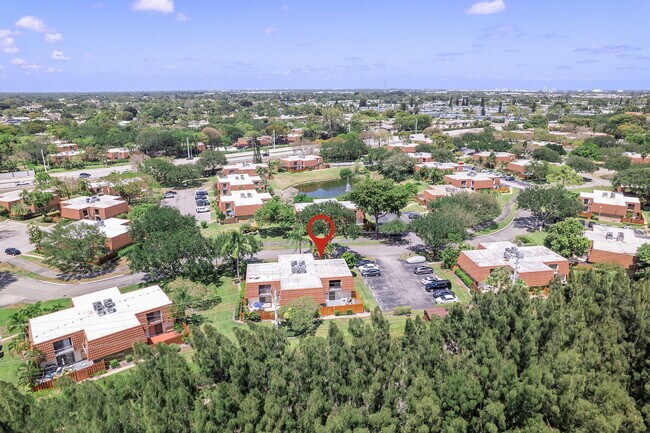 Building Photo - 3308 Spanish Wells Dr