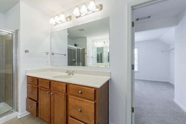 Building Photo - 279 Collins View Ct