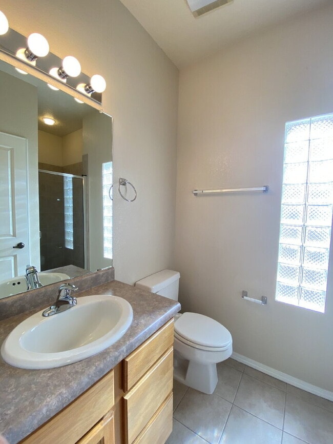 Building Photo - Gated Community - 2BR/Office
