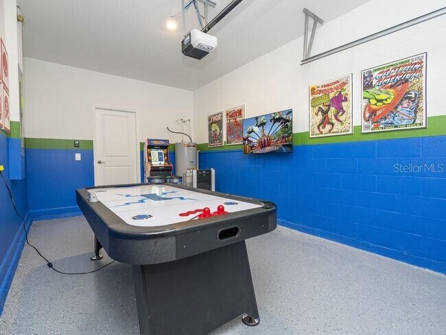 Building Photo - 8956 Takeaway Wy