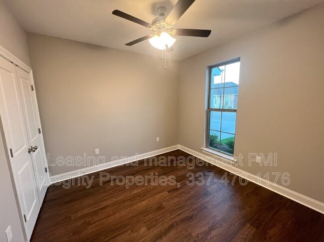 Building Photo - 33260 LA-16