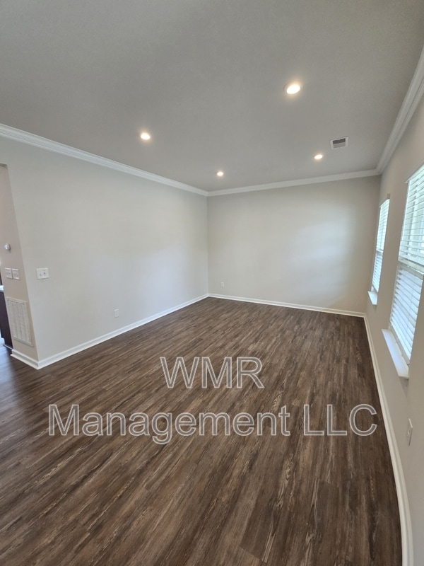 Building Photo - 7270 Waterwheel St SW