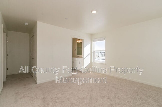 Building Photo - 1758 Knobby Pne Dr