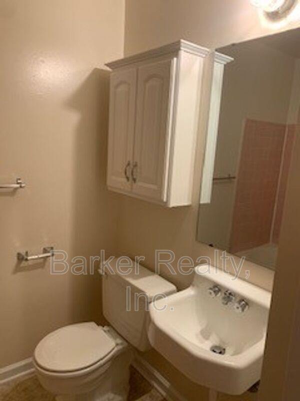 Building Photo - 2302 Lora Ln