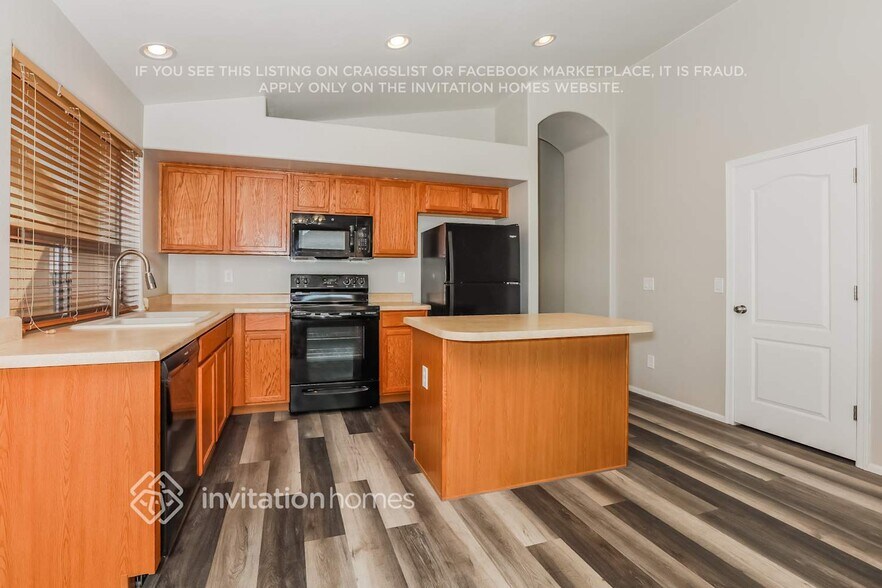 Building Photo - 4319 E Amarillo Dr