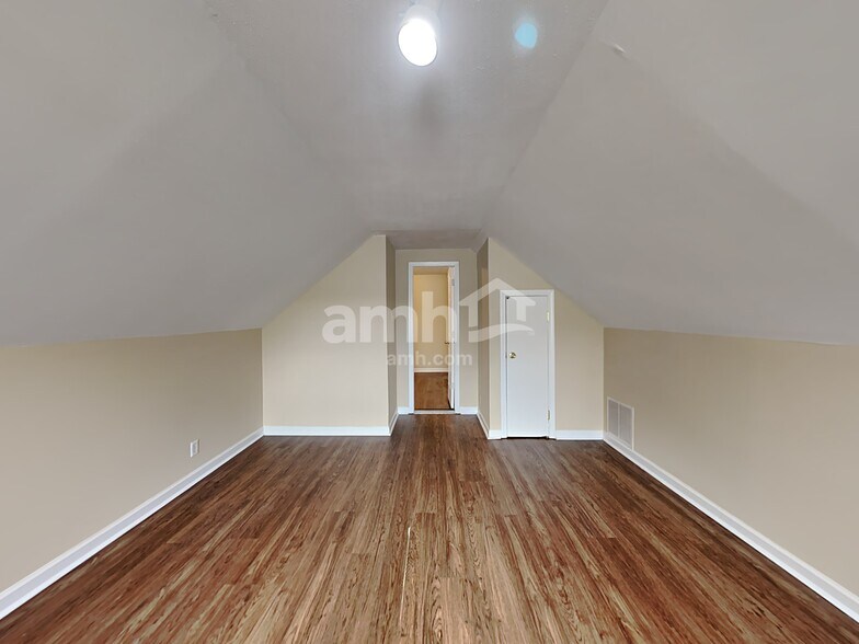 Building Photo - 5802 Eagleston Dr