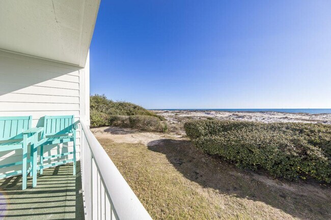 Building Photo - 405 Plantation Rd