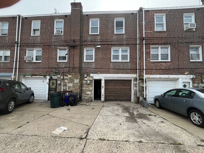 Building Photo - 6734 Sylvester St