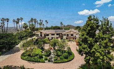 Building Photo - Ranch Bernardo Guest House 1br 1 bath granite kitchen $2250 For Lease