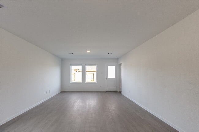 Building Photo - 1528 Crowson Rdg