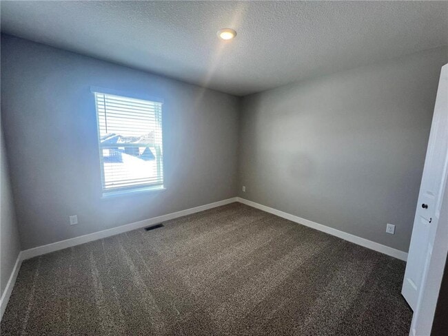 Building Photo - 17373 Dulles Ln