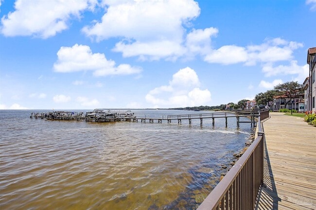 Building Photo - 42 Baybridge Dr