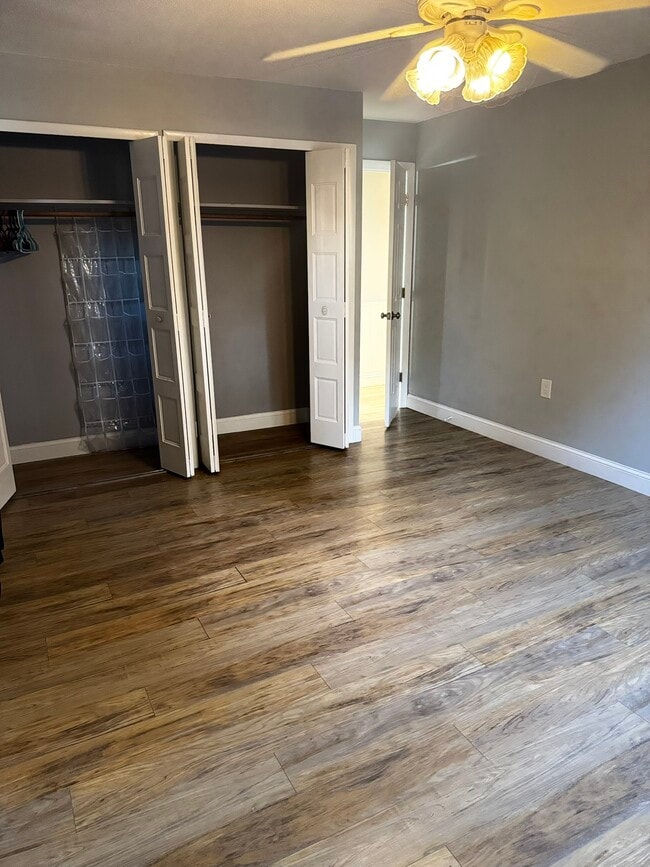 Building Photo - 23 Bullocks Point Ave