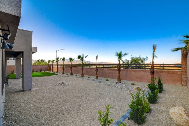 Building Photo - 4056 Desert Trce Ct