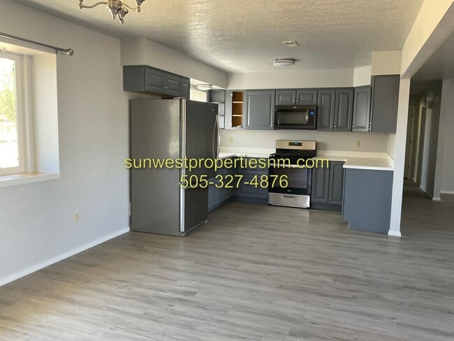 Building Photo - 3 Bedroom, 2 Bath Home in the Country