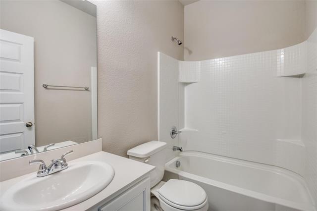 Building Photo - 924 Billups Dr