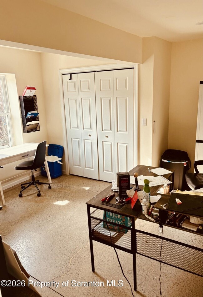 Building Photo - 517 Delaware Ave