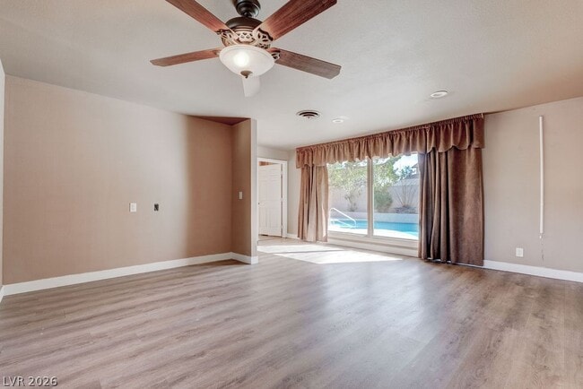 Building Photo - 1489 Santa Anita Dr