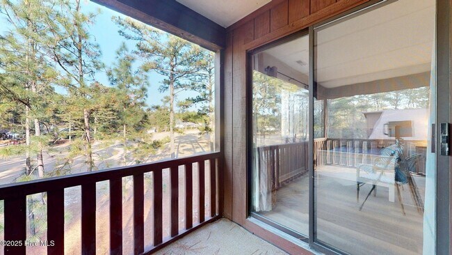 Building Photo - 704 Dover St