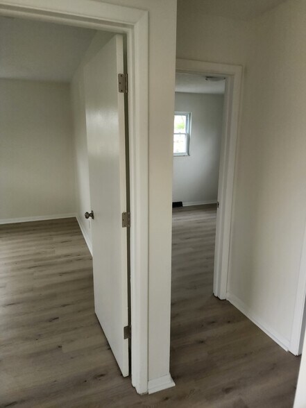Building Photo - 1200 Hollar Ln