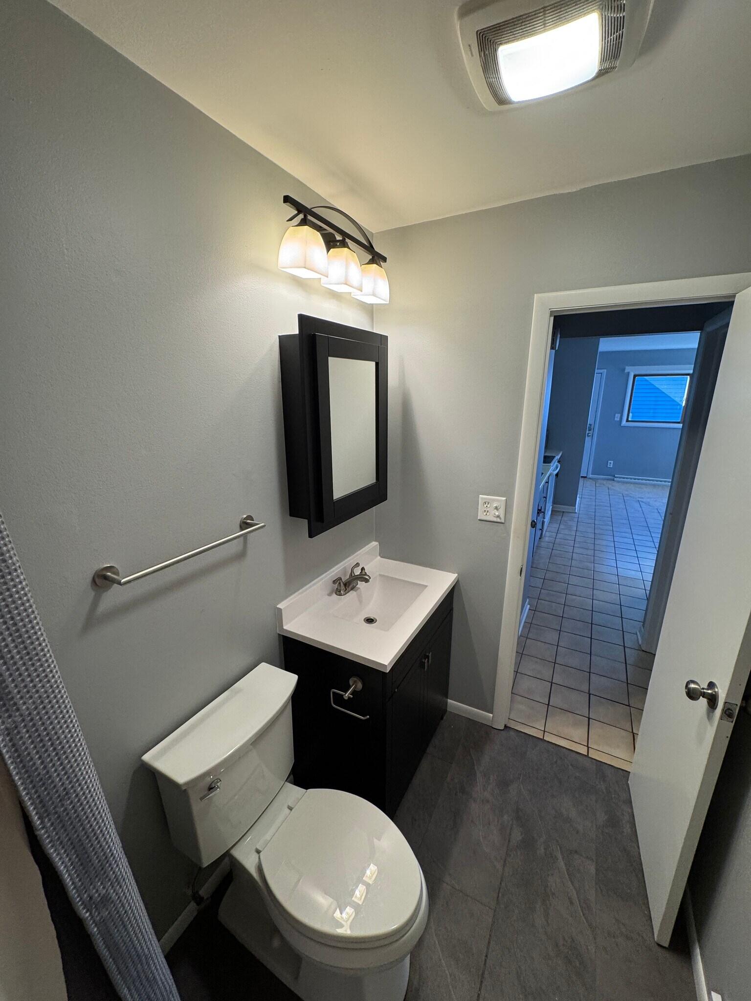 Building Photo - 10 Main St