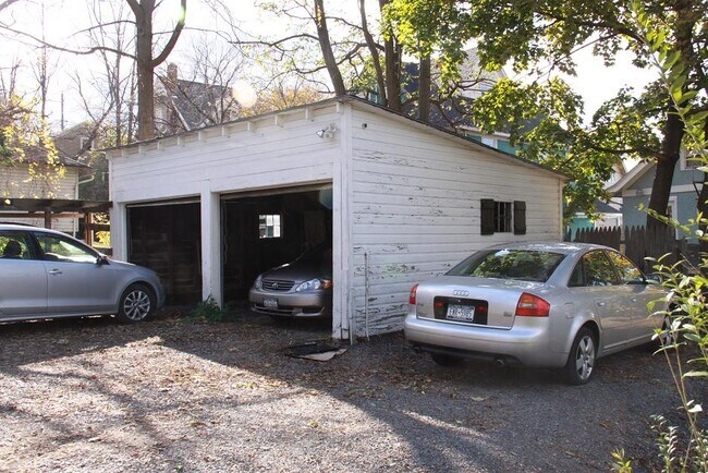 Building Photo - 203 Prospect St