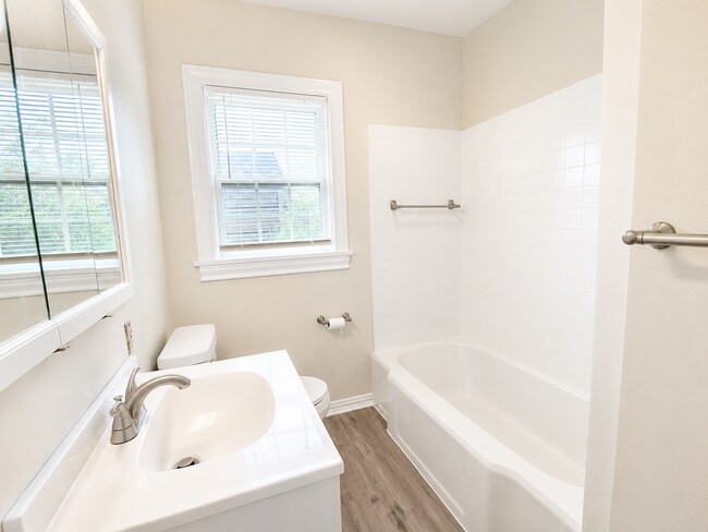 Building Photo - COMPLETELY REMODELED 3 BEDROOM, 2 BATHROOM HOME COMING SOON!