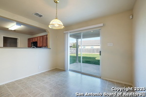 Building Photo - 8011 Willow Country