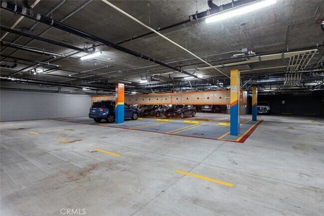 Building Photo - 330 Salem St